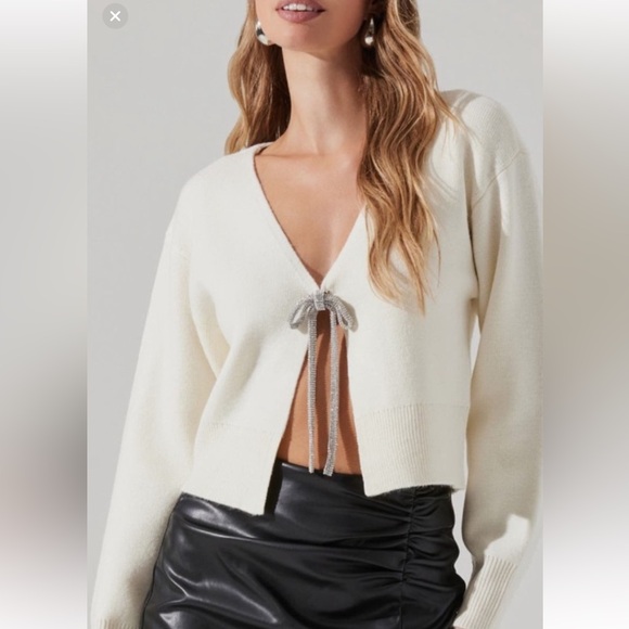 Astr the label Crystal Embellished Ribbon Cardigan Cream Med M cropped $74 - Picture 1 of 3